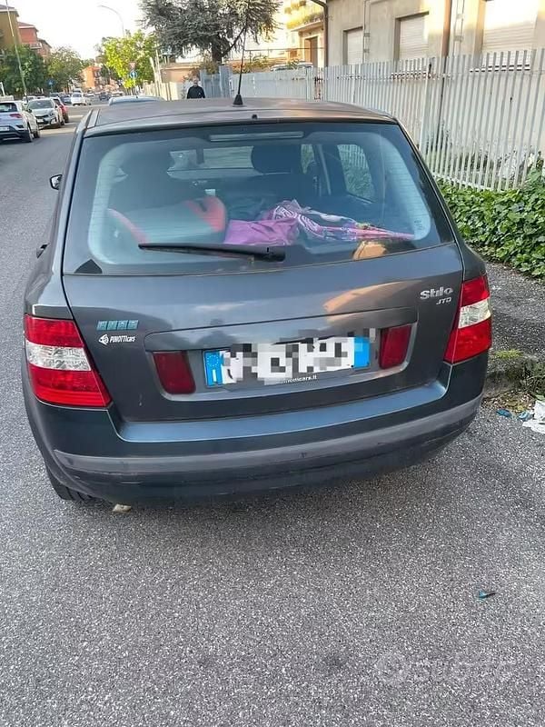 Usata Fiat Stilo 140 CV (102 kW) 2004 Grigio Utilitaria