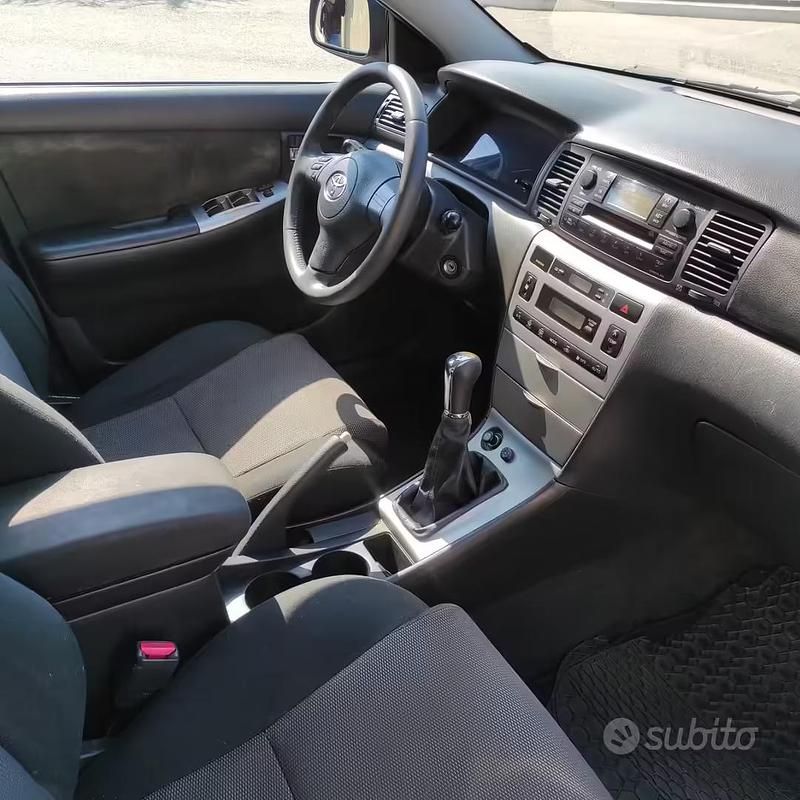 Usata Toyota Corolla 2006 Grigio Berlina