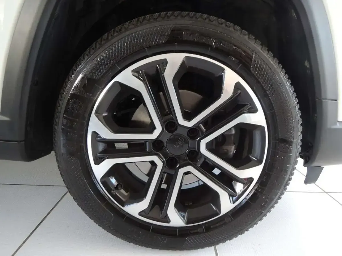 Usata Jeep Compass Limited 131 CV (96 kW) 2023 Bianco/tetto nero SUV