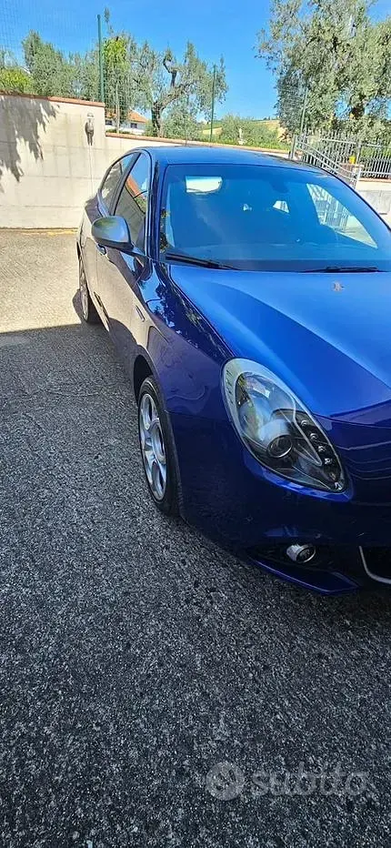 Usata Alfa Romeo Giulietta 120 CV (88 kW) 2020 Bluazzurro Utilitaria