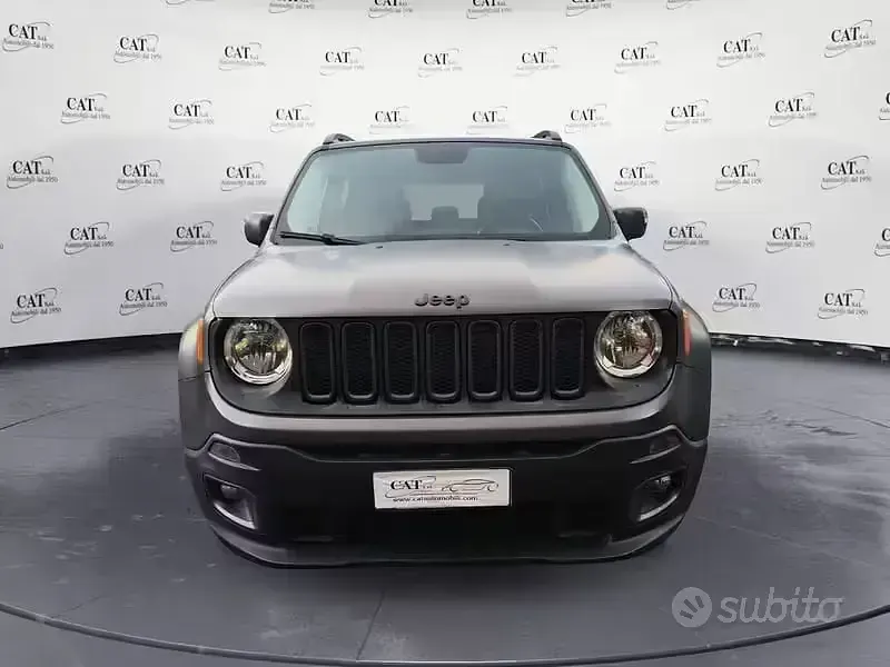 Usata Jeep Renegade Night Eagle 120 CV (88 kW) 2016 Grigio SUV