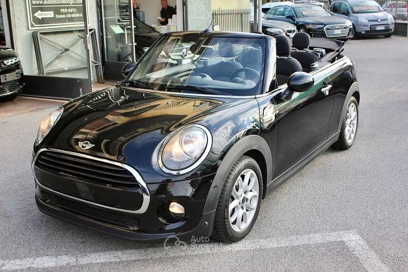 Nero Usata 2017 Mini Cooper S Cabriolet Sport Cabrio | 18.900 € (Buon prezzo) - Immagine 1/4