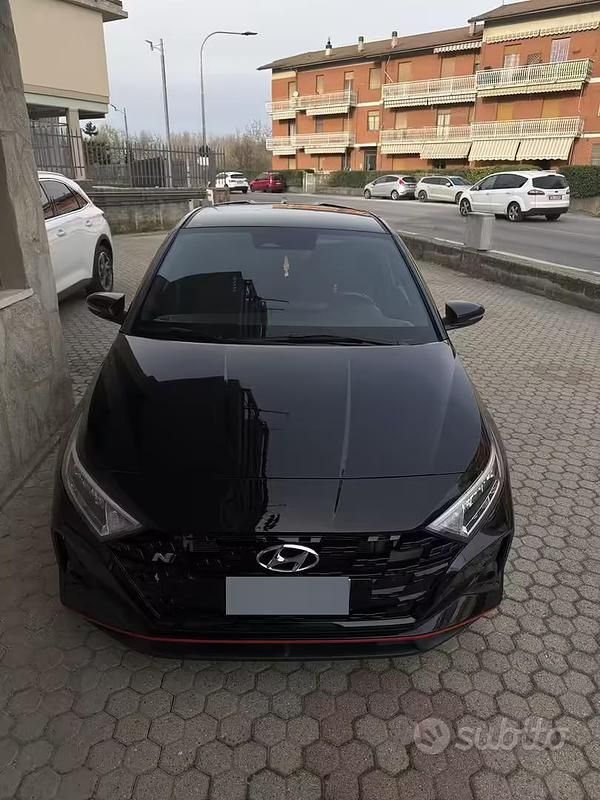 Usata Hyundai i20 204 CV (150 kW) 2023 Nero Utilitaria