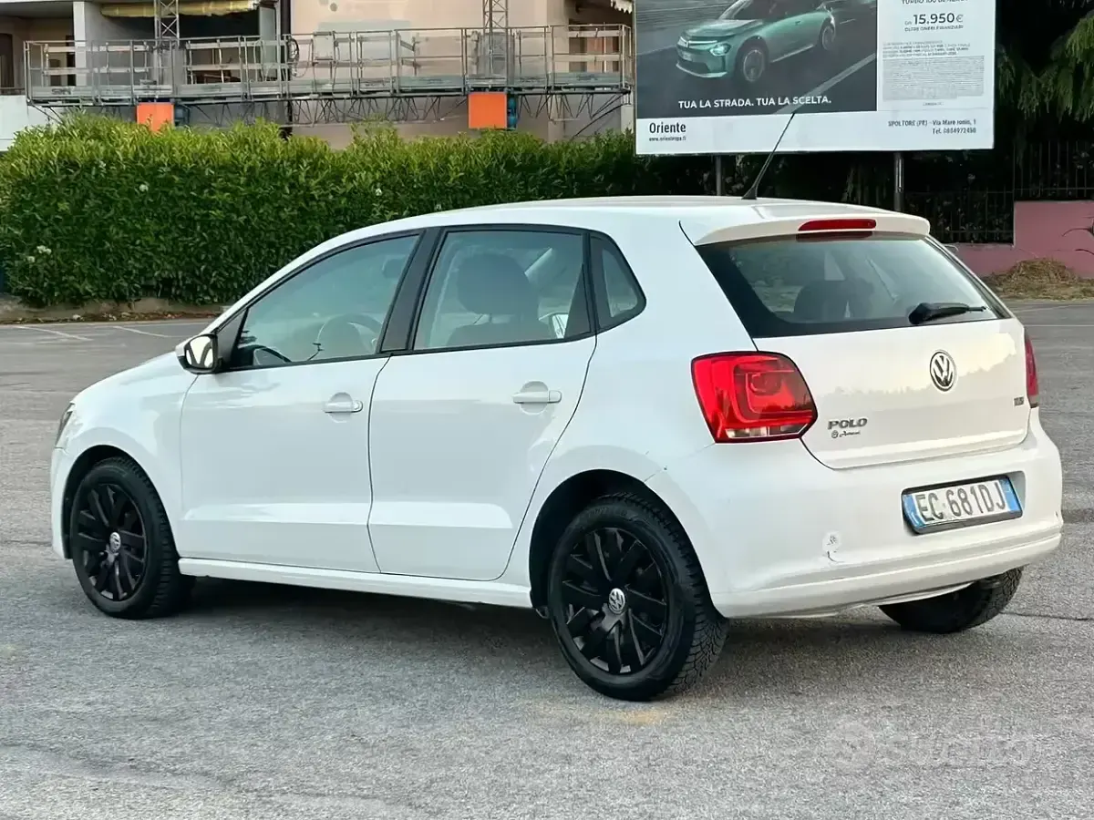 Usata VW Polo 75 CV (55 kW) 2010 Bianco Utilitaria