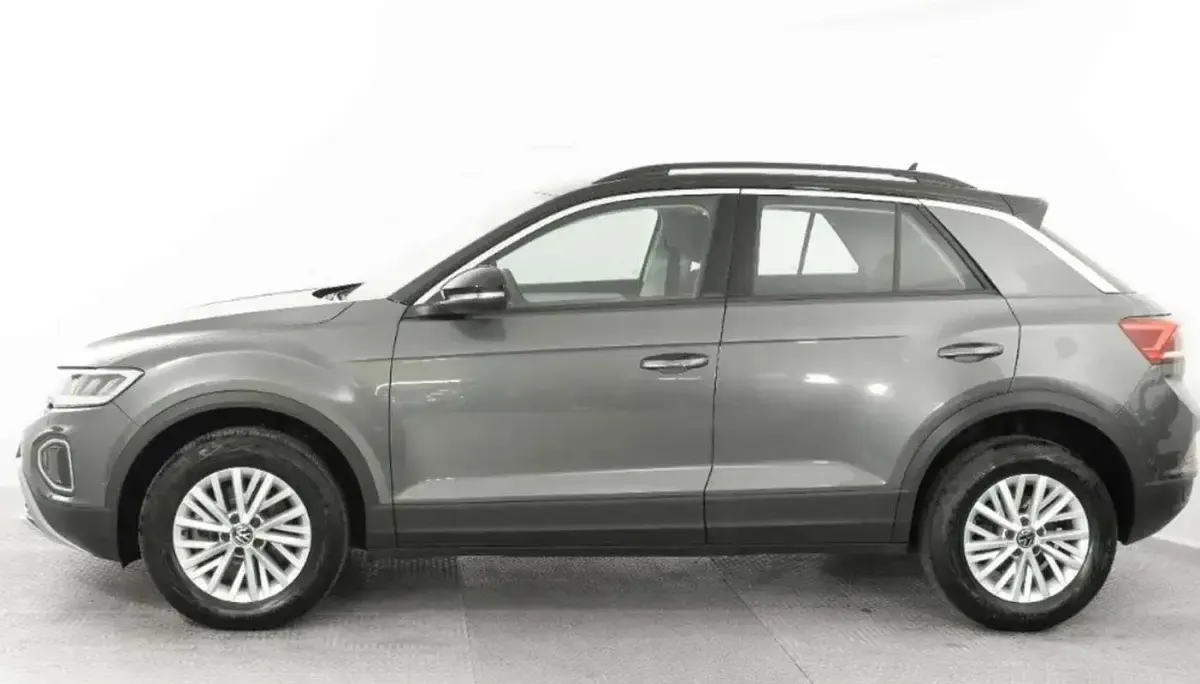 Usata VW T-Roc Life 150 CV (110 kW) 2022 Grigio SUV