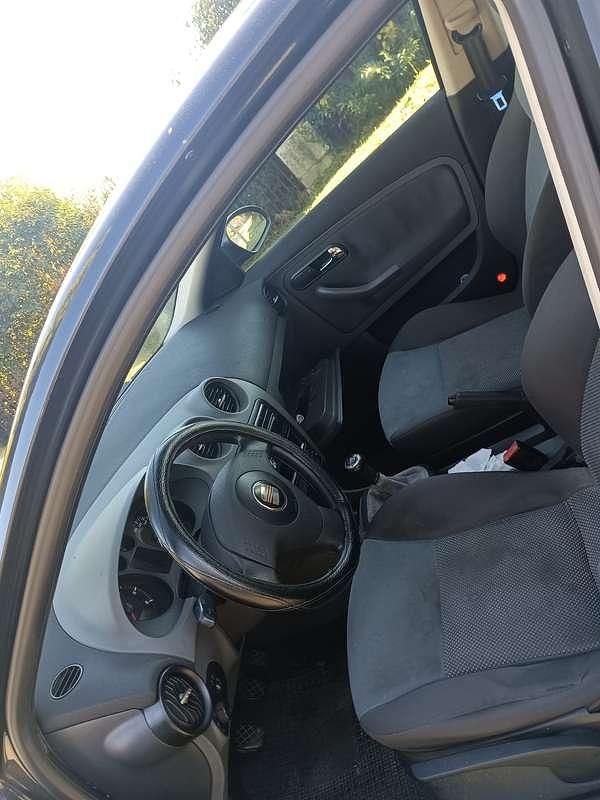 Usata Seat Ibiza Reference 75 CV (55 kW) 2003 Berlina