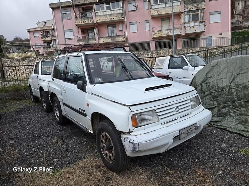 Usata Suzuki Vitara 74 CV (54 kW) 1996 Bianco