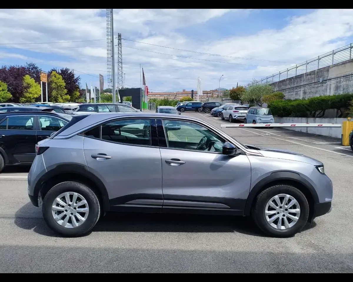 Usata Opel Mokka Edition 101 CV (74 kW) 2023 Argento SUV