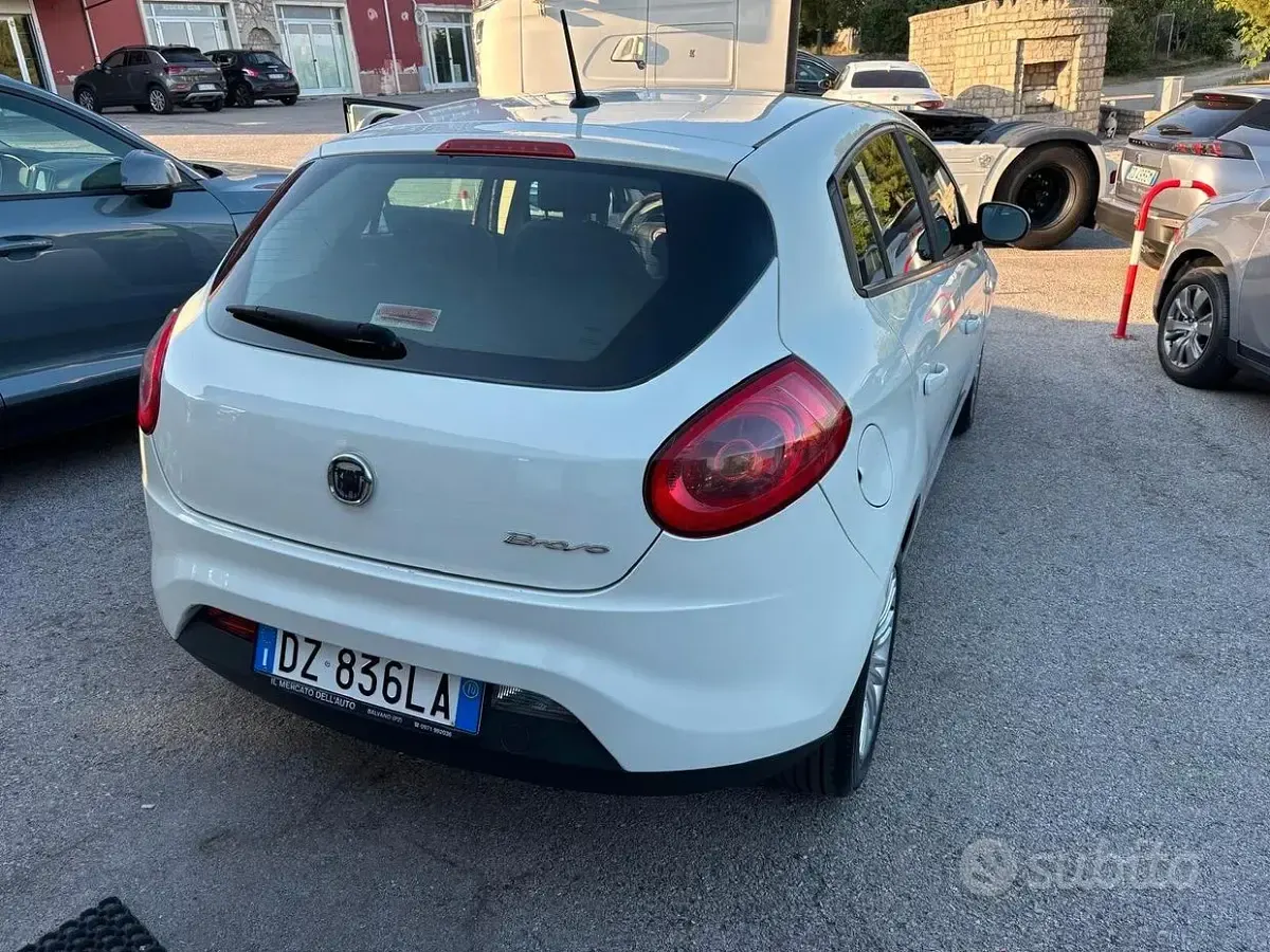 Usata Fiat Bravo Emotion 120 CV (88 kW) 2011 Other Utilitaria