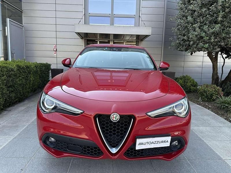 Usata Alfa Romeo Stelvio Tech Edition 160 CV (117 kW) 2019 Rosso SUV