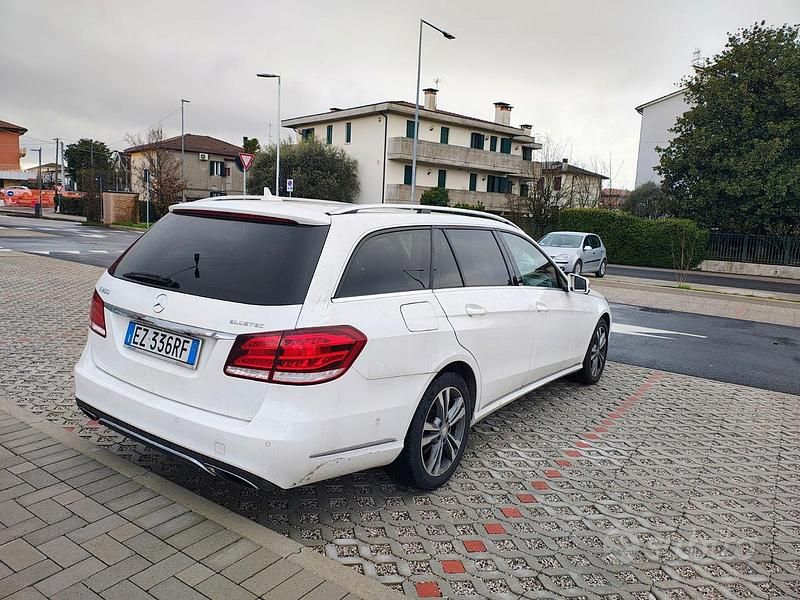 Usata Mercedes E250 2015 Bianco Station wagon