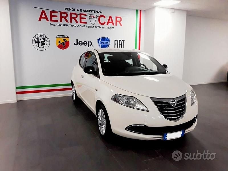 Usata Lancia Ypsilon Gold 69 CV (50 kW) 2014 Bianco Utilitaria