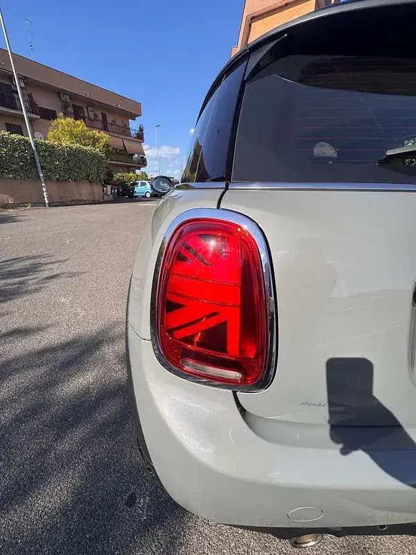 Usata Mini Cooper D 116 CV (85 kW) 2019 Grigio Utilitaria