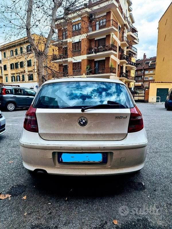 Usata BMW 116 116 CV (85 kW) 2010 Bianco Utilitaria