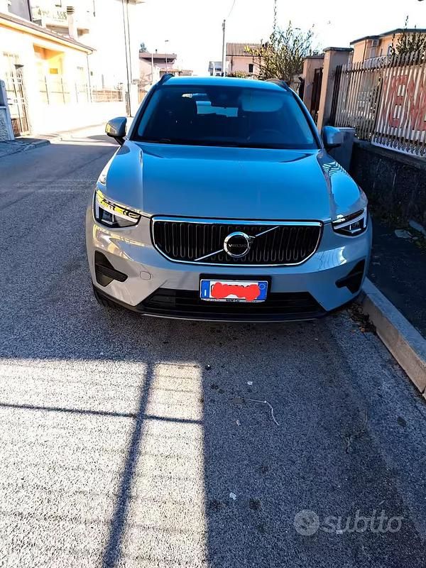 Usata Volvo XC40 129 CV (94 kW) 2024 SUV