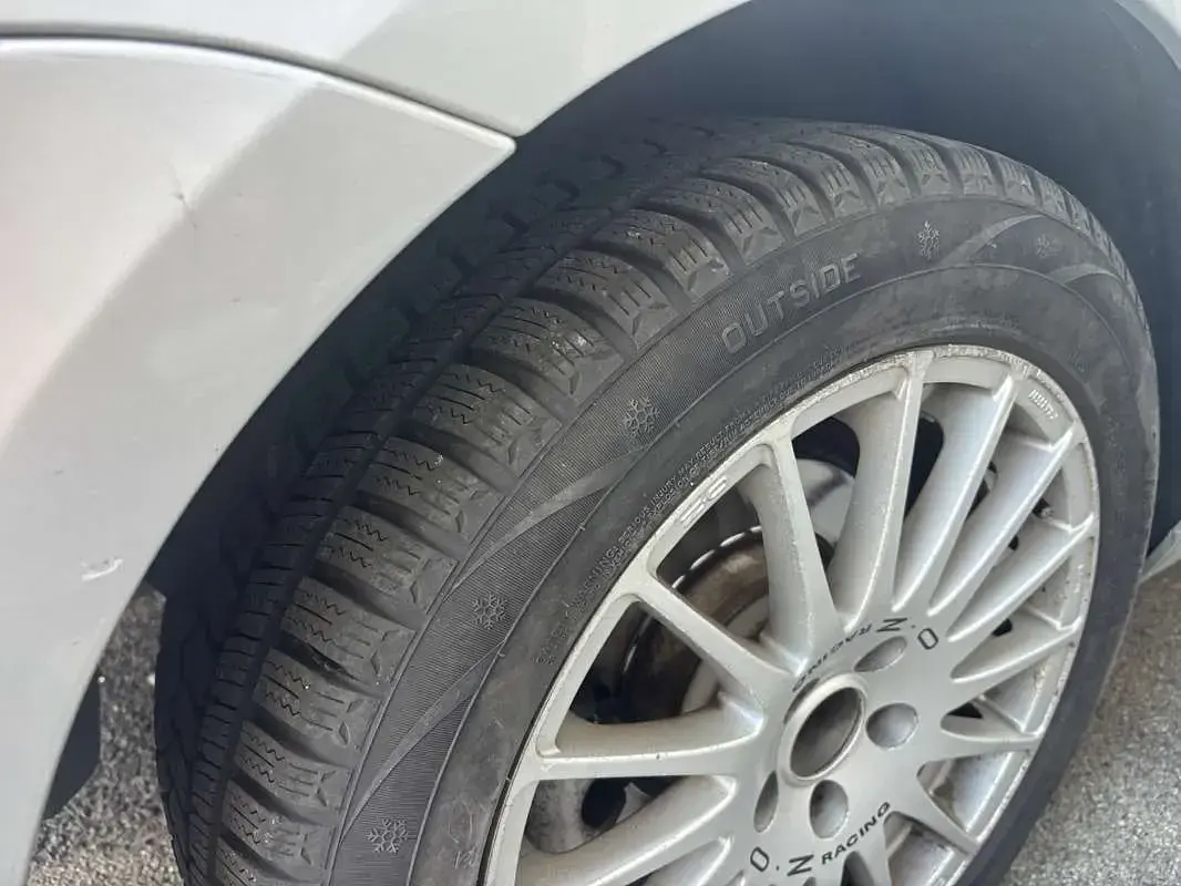 Usata Peugeot 407 Sport 136 CV (100 kW) 2005 Grigio Station wagon