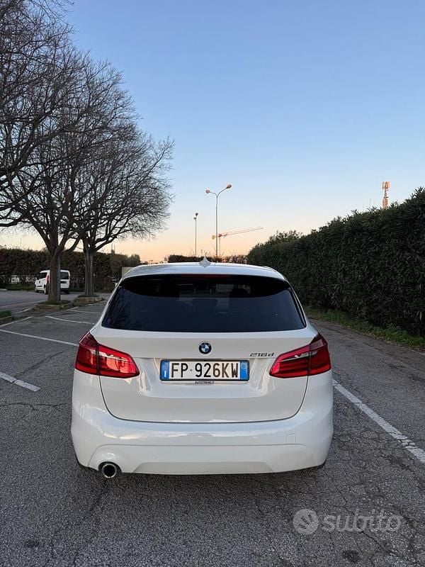 Usata BMW 216 Active Tourer Sport Line 116 CV (85 kW) 2018 Bianco Monovolume