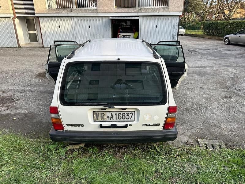 Usata Volvo Polar 109 CV (80 kW) 1992 Bianco Station wagon