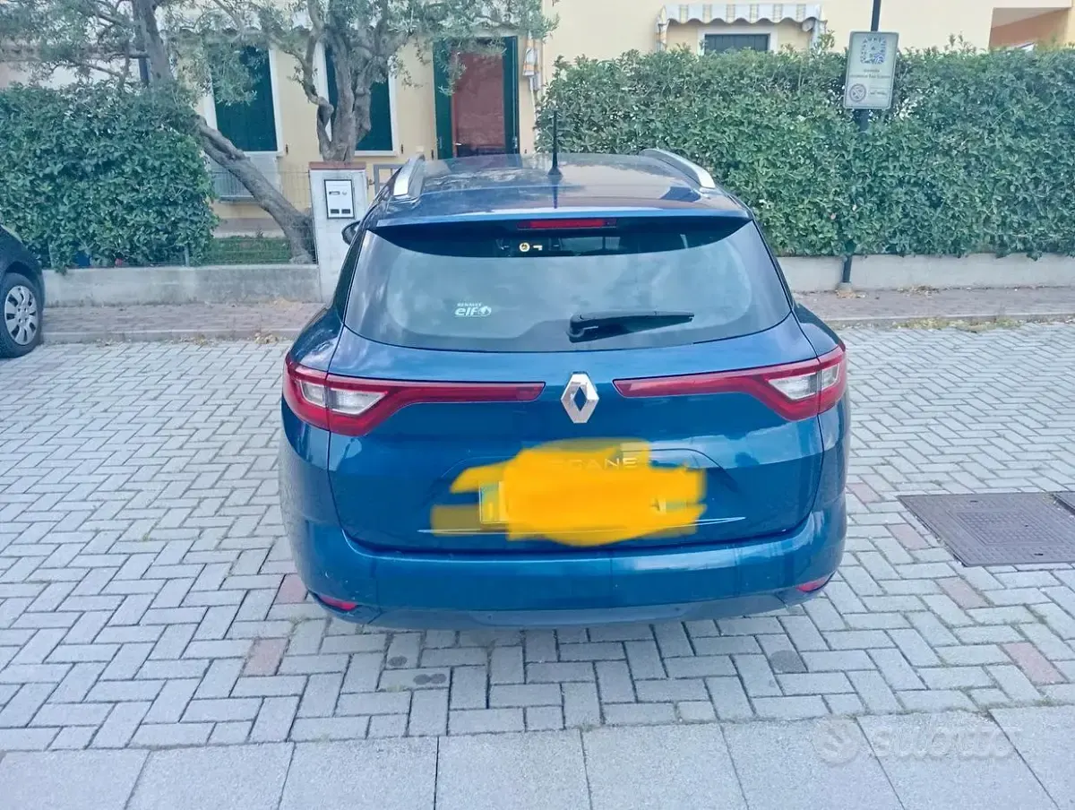 Usata Renault Mégane GrandTour 116 CV (85 kW) 2020 Bluazzurro Station wagon