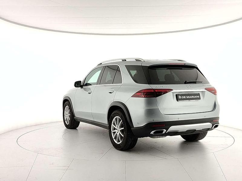 Usata Mercedes GLE300 Advanced 269 CV (197 kW) 2025 Argento high tech SUV