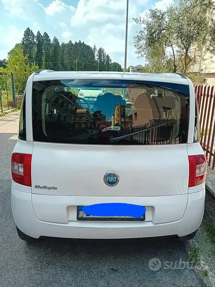 Usata Fiat Multipla 103 CV (75 kW) 2007 Bianco Monovolume