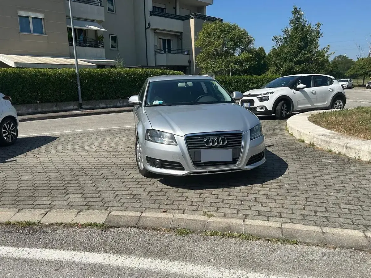 Usata Audi A3 Sport 90 CV (66 kW) 2010 Grigio Utilitaria