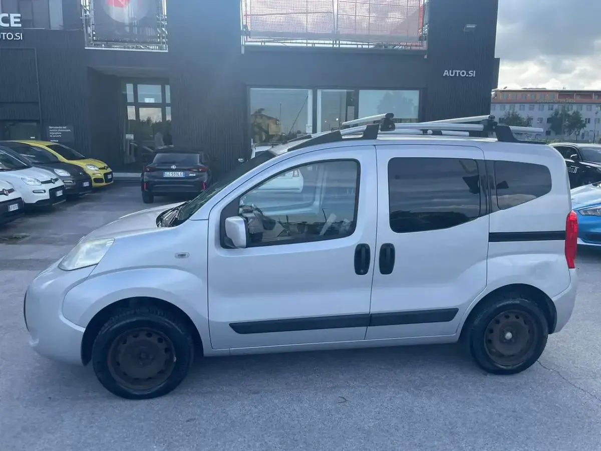 Usata Fiat Qubo Easy 77 CV (56 kW) 2016 Grigio Monovolume