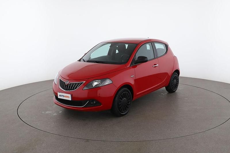 Rosso Usata 2021 Lancia Ypsilon Silver Due volumi | 9999 € (Buon prezzo) - Immagine 1/4