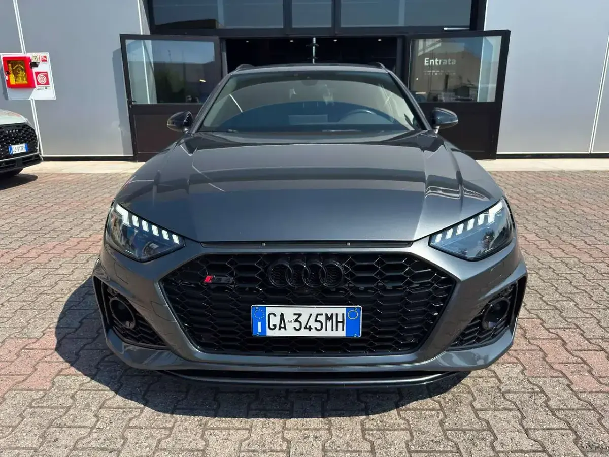 Usata Audi RS4 Ambiente 450 CV (330 kW) 2020 Grigio daytona Station wagon