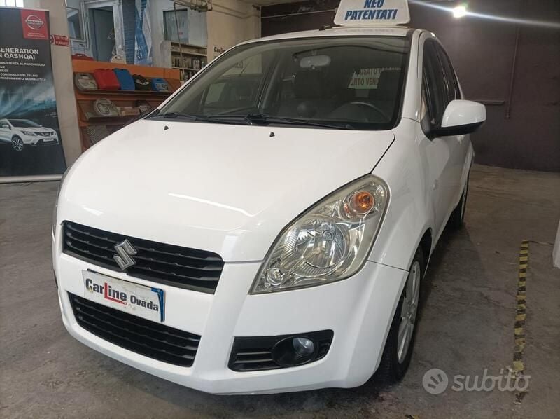 Usata 2010 Suzuki Splash Due volumi | 4000 € (Buon prezzo) - Immagine 1/4