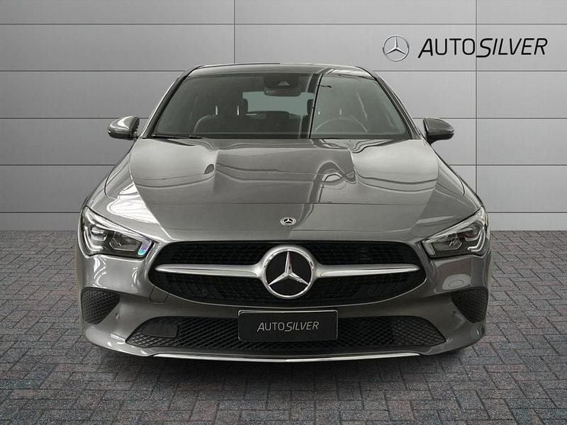 Usata Mercedes CLA200 Shooting Brake Sport 150 CV (110 kW) 2020 Grigio scuro metallizzato Station wagon