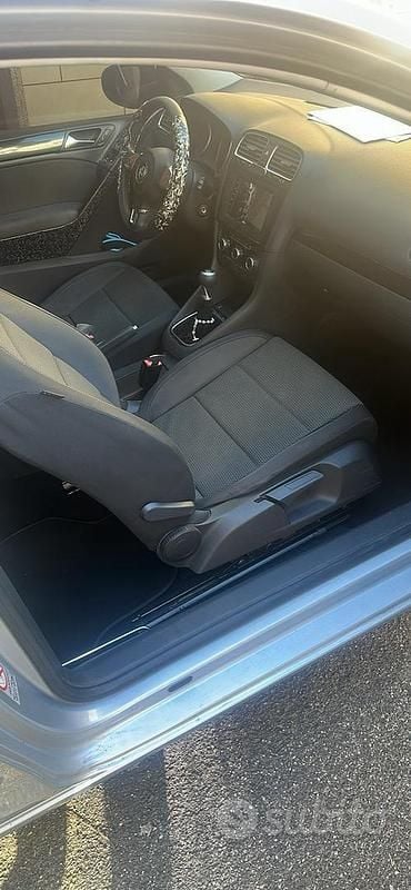 Usata VW Golf VI Comfortline 122 CV (89 kW) 2009 Grigio Utilitaria