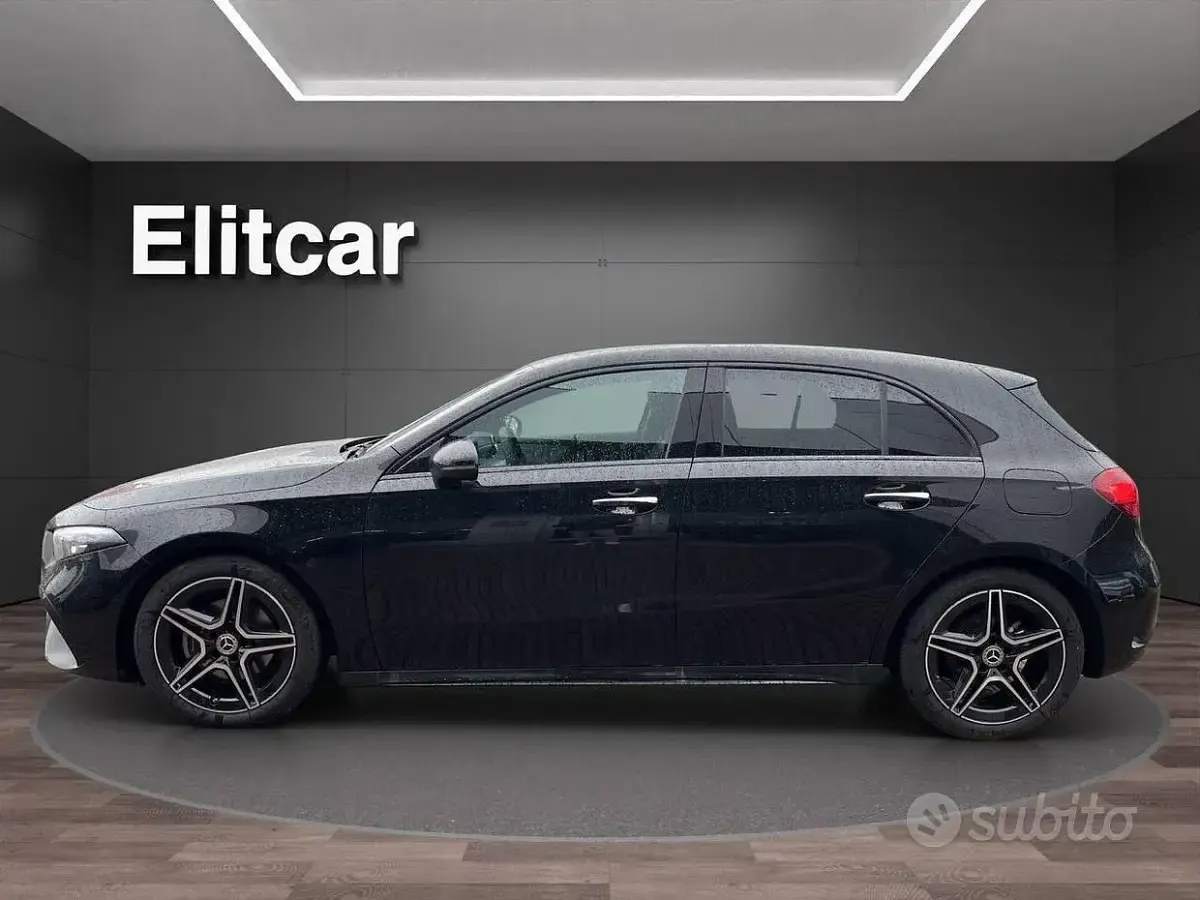 Nuova Mercedes A180 AMG Line Premium 136 CV (100 kW) 2026 Nero Berlina