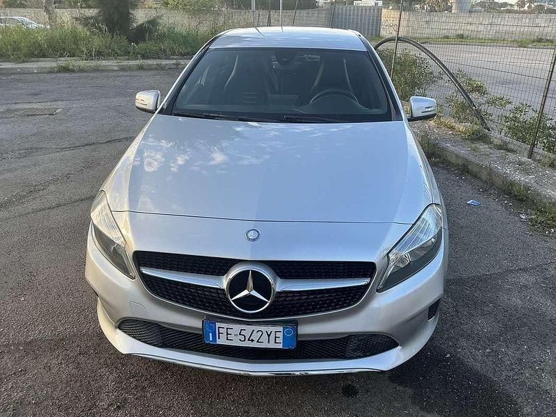 Usata Mercedes A160 90 CV (66 kW) 2016 Grigio Utilitaria