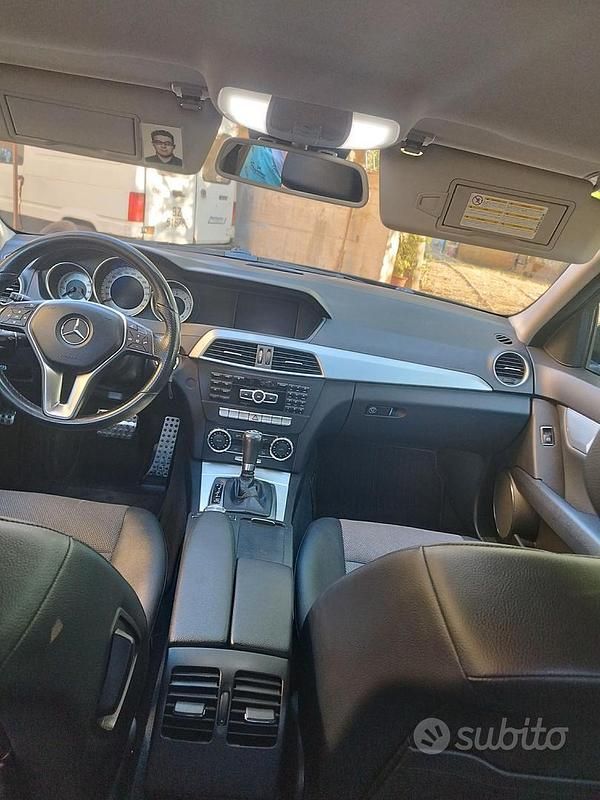 Gebraucht Mercedes C220 170 PS (125 kW) 2011 Schwarz Limousine