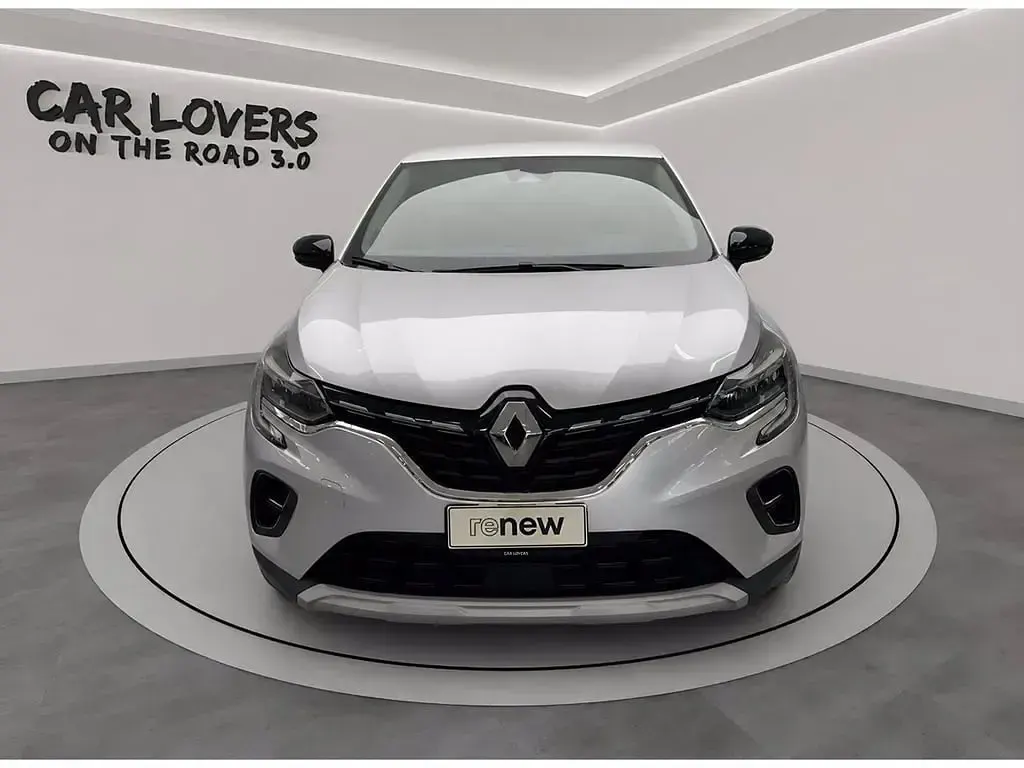 Usata Renault Captur Techno 140 CV (102 kW) 2023 Grigio chiaro SUV