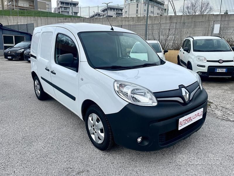 Usata Renault Kangoo 116 CV (85 kW) 2020 Bianco Monovolume