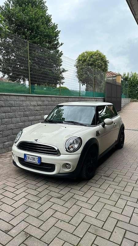 Usata Mini ONE 75 CV (55 kW) 2011 Utilitaria