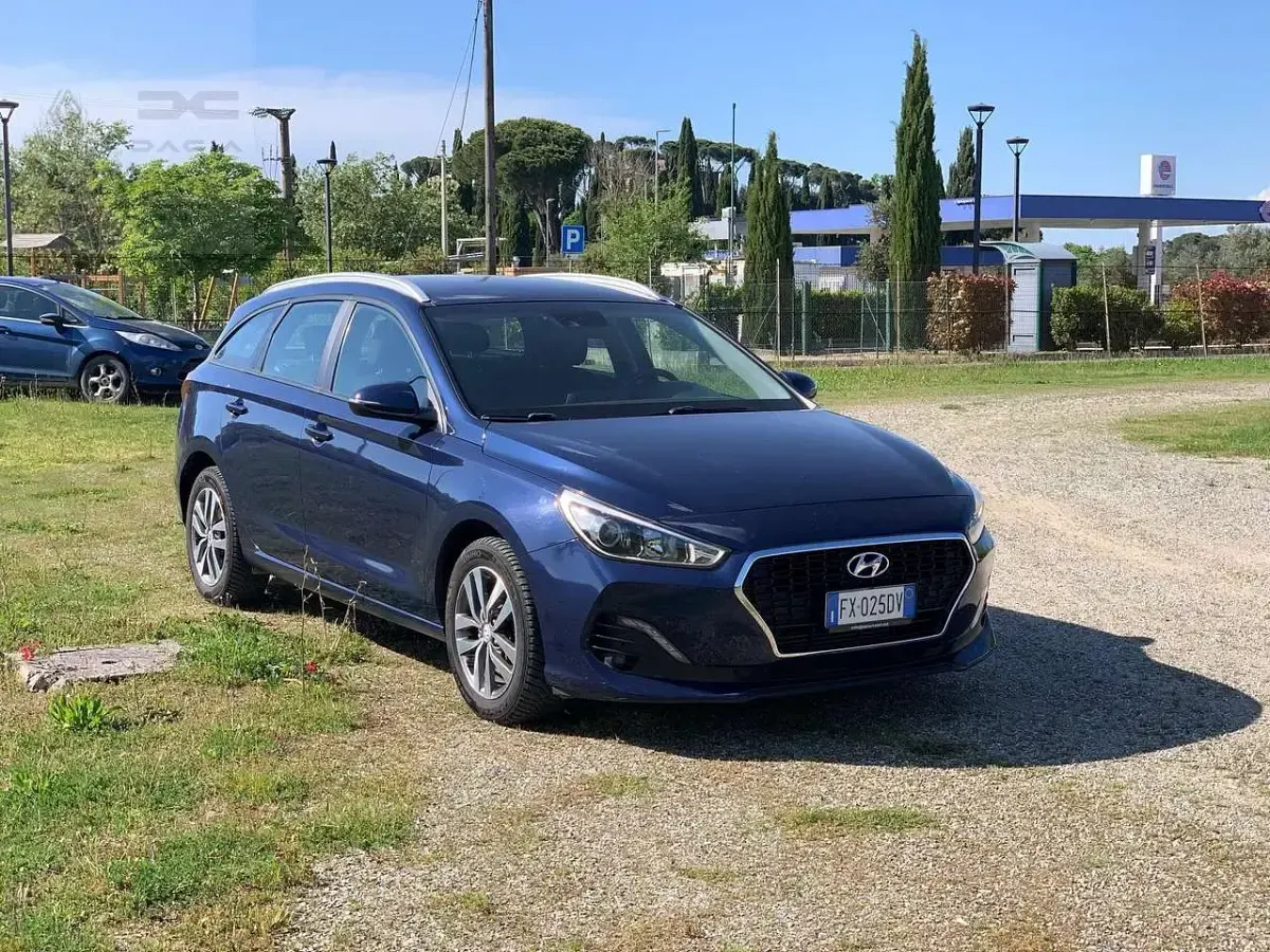 Usata Hyundai i30 116 CV (85 kW) 2019 Blu/azzurro Station wagon