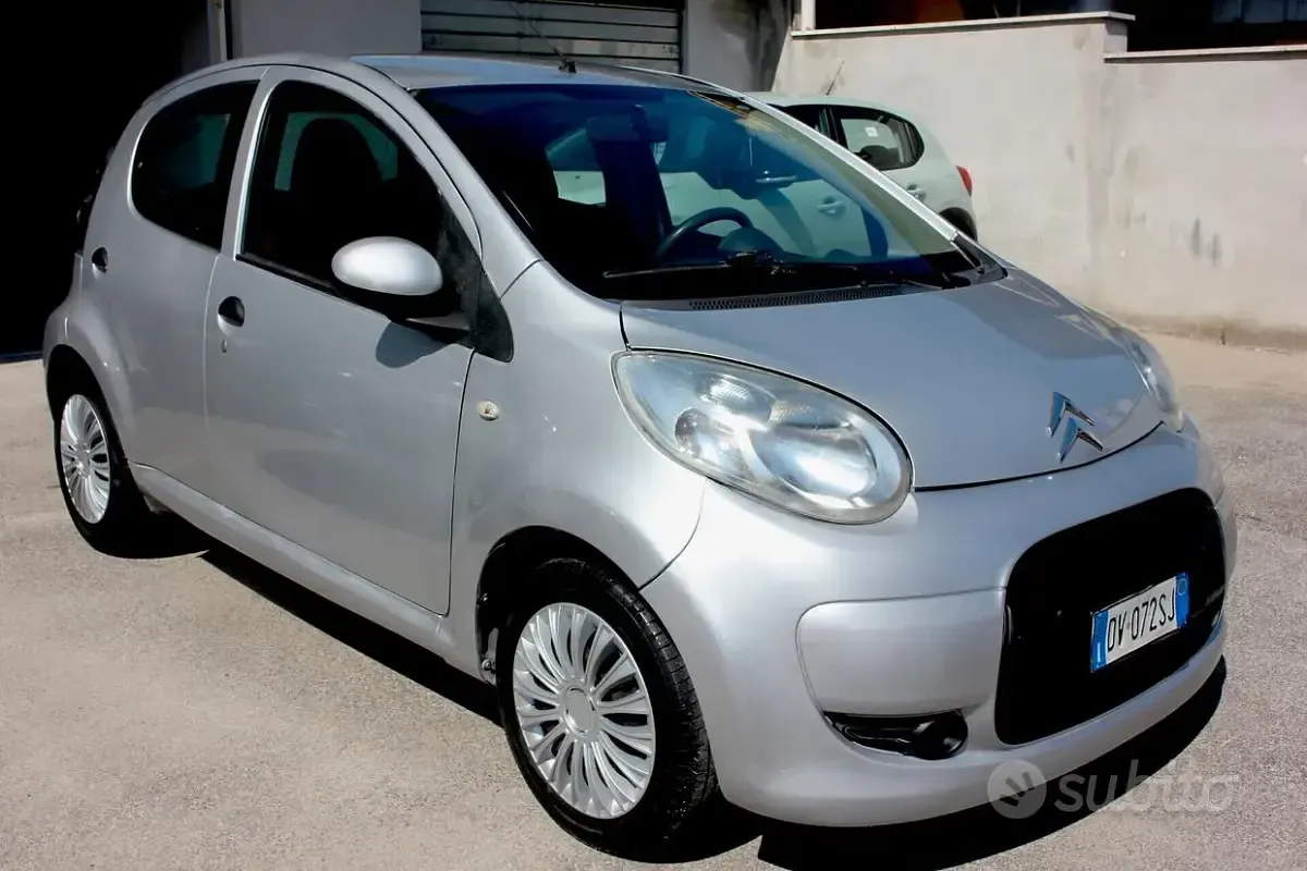 Second-hand Citroën C1 68 CP (50 kW) 2009 Gri Hatchback