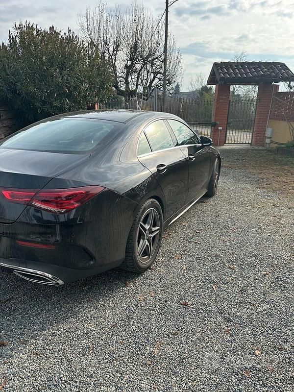 Usata Mercedes CLA220 Premium 2023 Nero Berlina