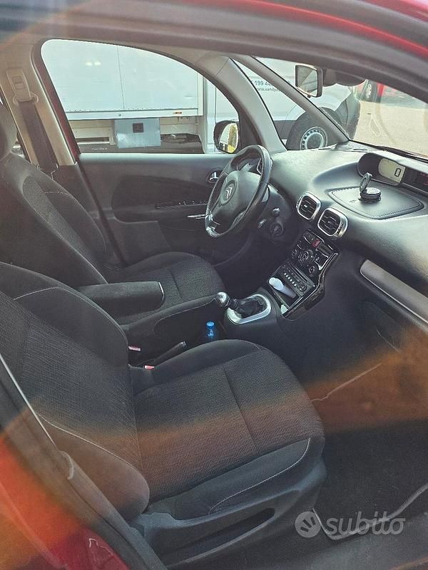 Usata Citroën C3 Picasso 120 CV (88 kW) 2010 Rosso Monovolume