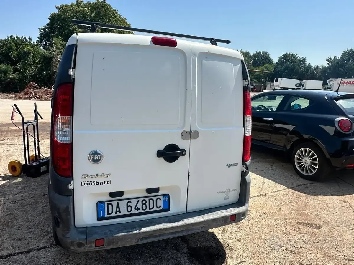 Usata Fiat Doblò 103 CV (75 kW) 2004 Bianco Monovolume