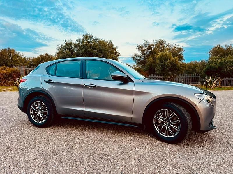 Usata Alfa Romeo Stelvio Business 150 CV (110 kW) 2018 SUV