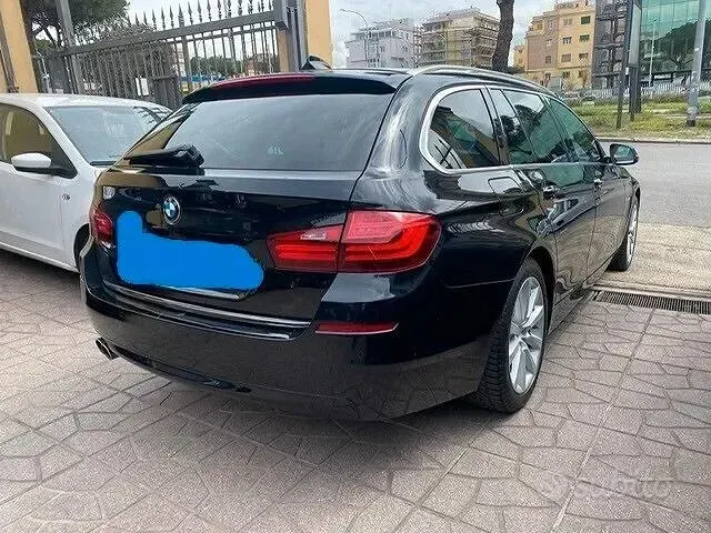 Usata BMW 520 Luxury Line 190 CV (139 kW) 2015 Nero Berlina