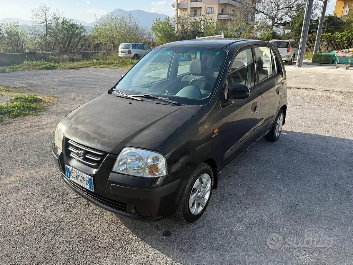 Usata Hyundai Atos Active 63 CV (46 kW) 2005 Nero Utilitaria