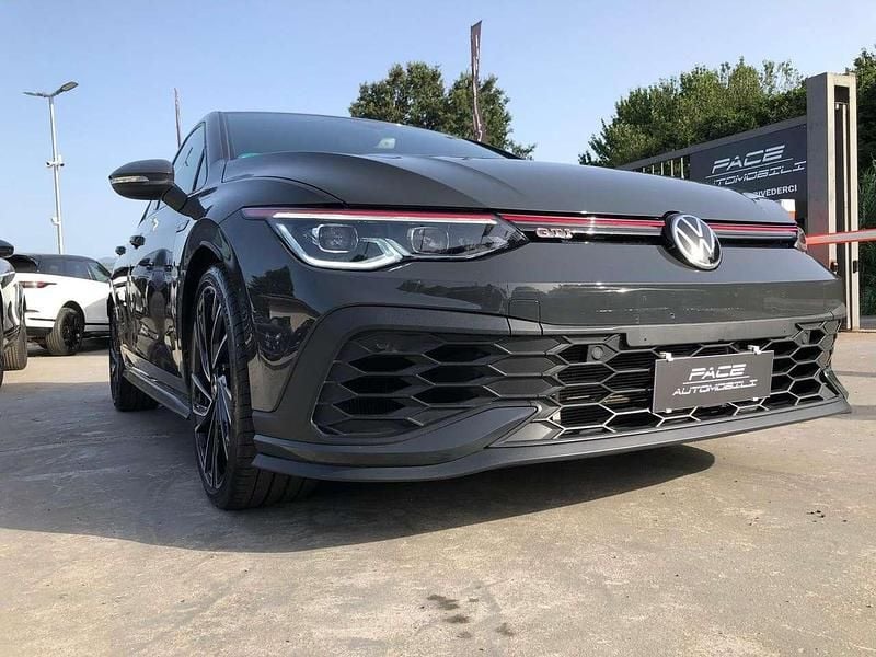 Usata VW Golf VIII GTI Clubsport 300 CV (220 kW) 2024 Grigio Berlina