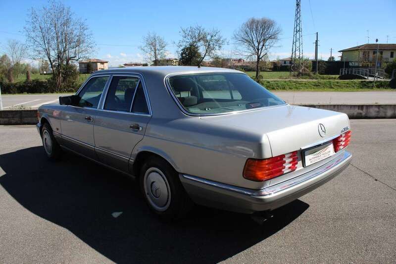 Usata Mercedes S420 SE 218 CV (160 kW) 1988 Argento Berlina