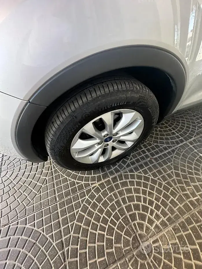 Usata Ford Kuga Titanium 163 CV (119 kW) 2011 Grigio SUV