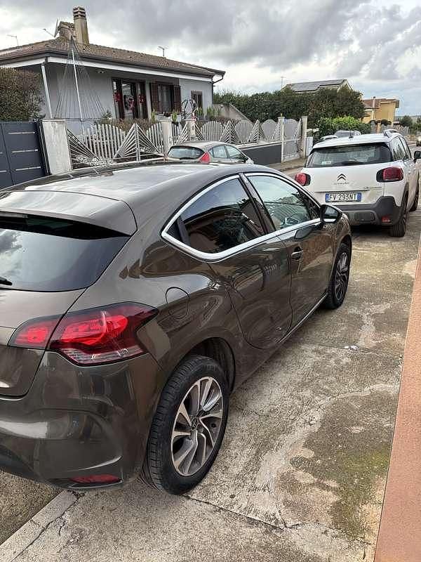 Usata Citroën DS4 Chic 111 CV (81 kW) 2011 Utilitaria